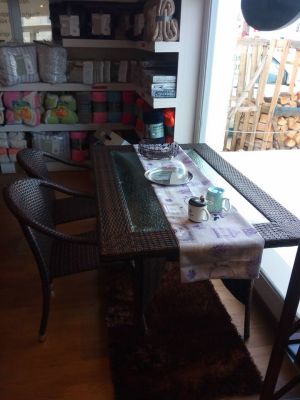 ΣΕΤ ΤΡΑΠΕΖΙΑ 5ΤΕΜ. 155Χ100 & ΚΑΡΕΚΛΕΣ RATTAN ΠΡΟΣΦΟΡΑ